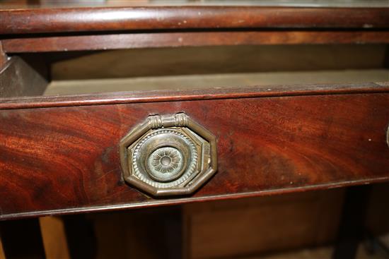 A George III mahogany side table W.57cm